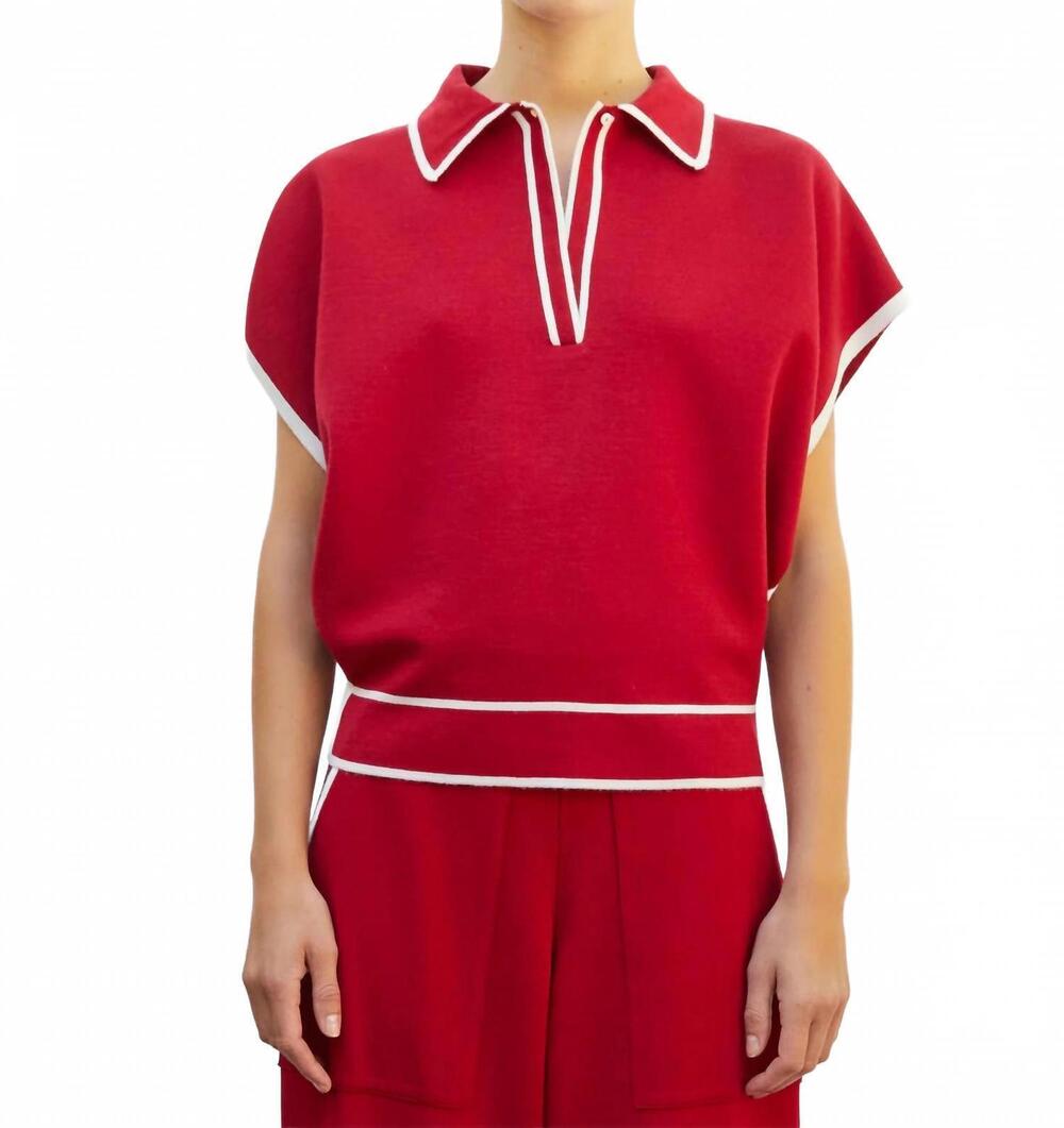 NEW MOLLI wide top with edged collar in garnet